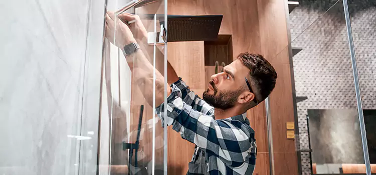 Replace Shower Doors with Frameless Ypsilanti